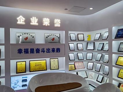 Какво ще кажете за мини компютър Iwill?